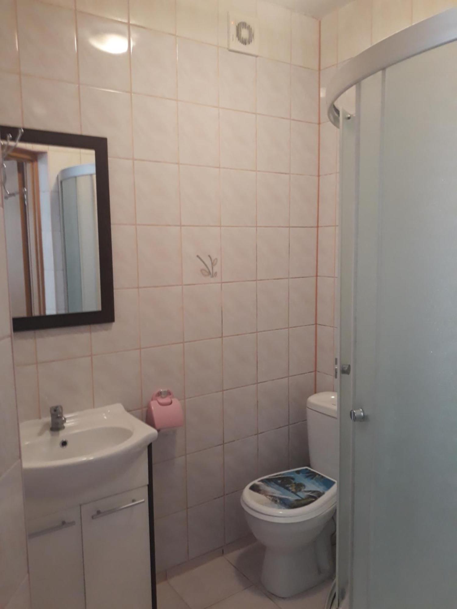 Dom Wczasowy 250M Od Morza Jarosławiec Esterno foto